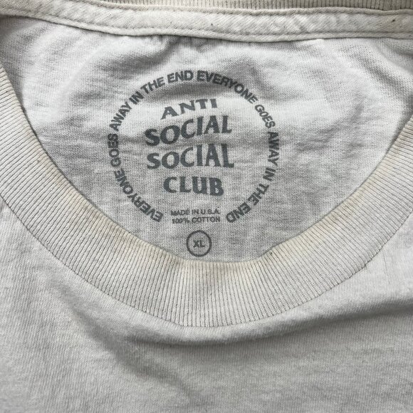 Undefeated x Anti Social Social Club Tee Size XL *PREOWNED* - Picture 2 of 3
